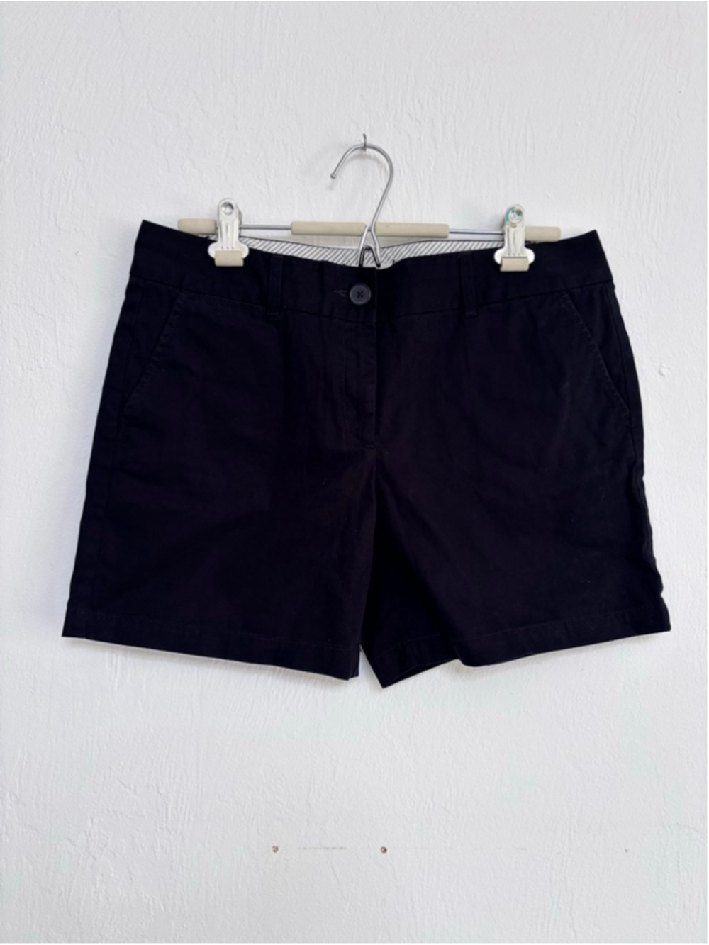 Women's LOFT Black Chino Shorts Size 8 Cotton